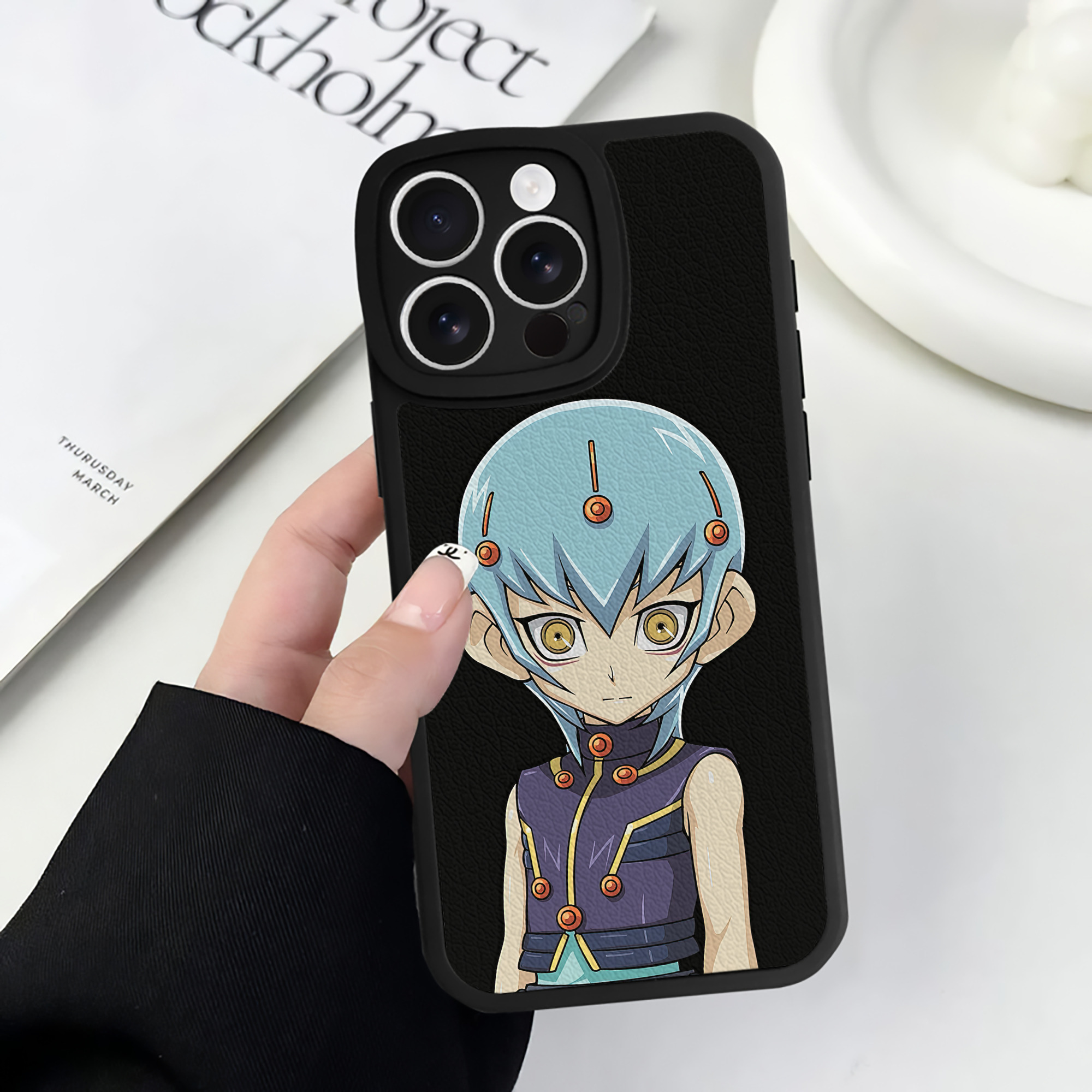遊☆戯☆王 Yu-Gi-Oh! 【iPhone 16シリーズ対応】シリコンスマホケース（レザー調） 材質：シリコン